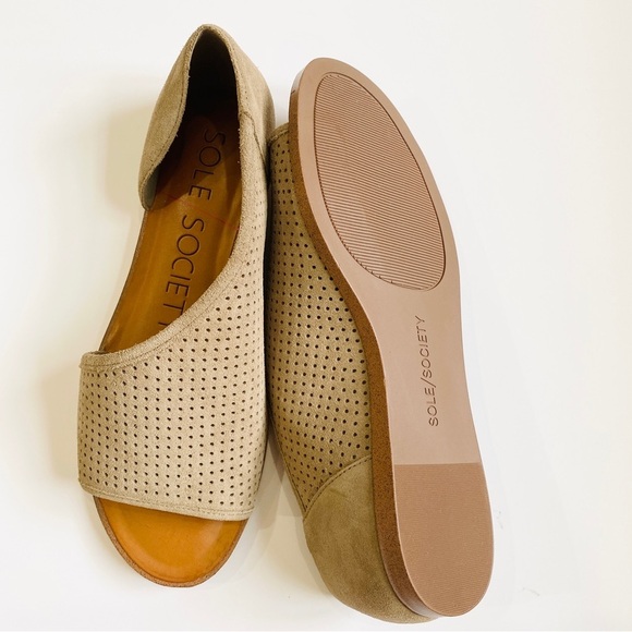 Sole Society leather perforated flats (light taupe/ or tan) PRICE FIRM - Picture 2 of 6